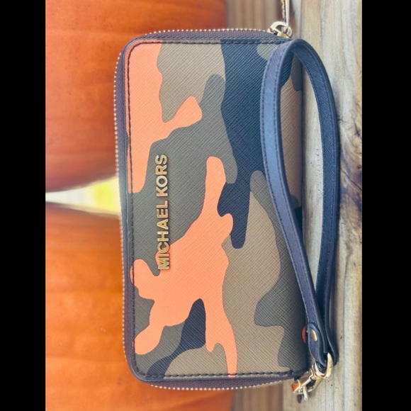 Michael Kors Brown and Gold Wristlet - Picture 2 of 4